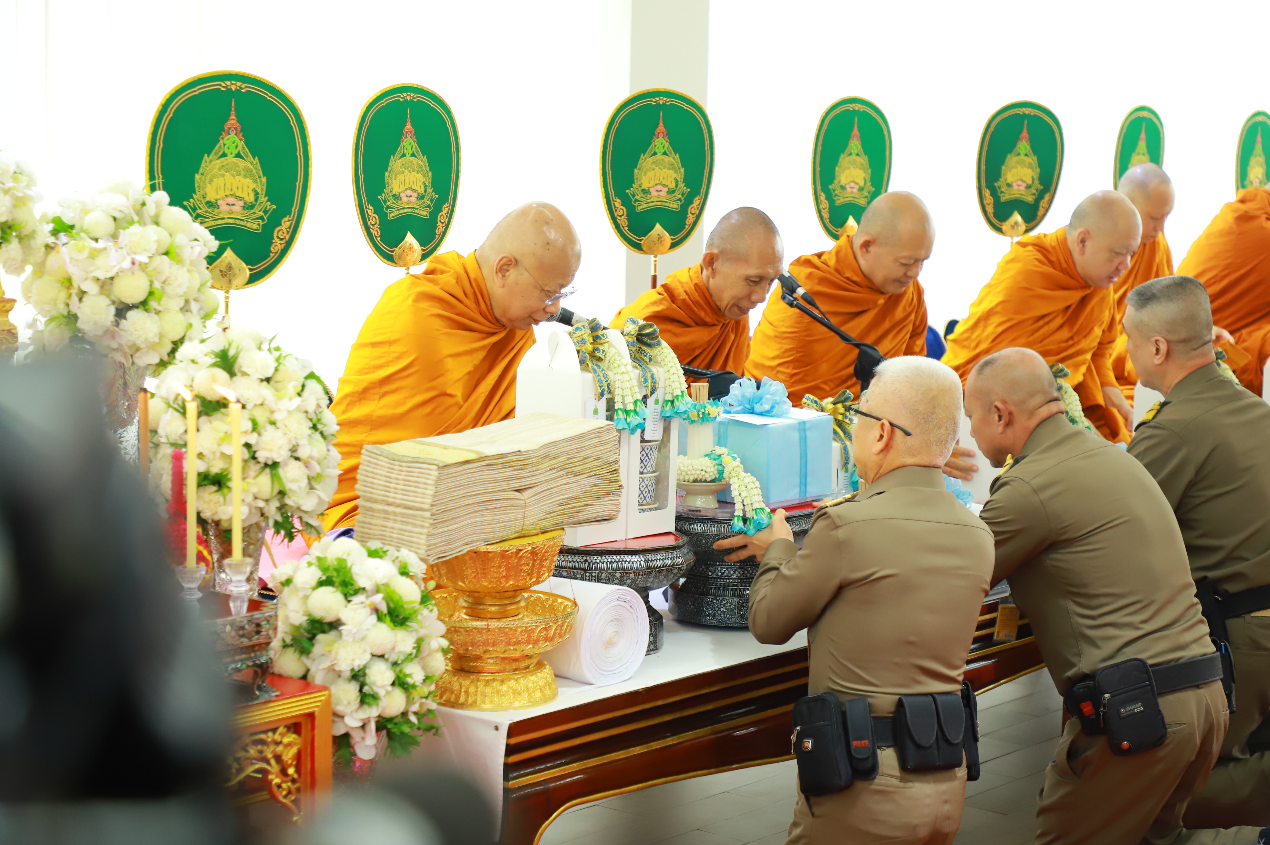 title - ส.ป.ก. เข้าร่วมพิธีเจริญพระพุทธมนต์บำเพ็ญพระราชกุศล ถวายความอาลัยแด่ สมเด็จพระนางเจ้าสิริกิติ์ พระบรมราชินีนาถ พระบรมราชชนนีพันปีหลวง และสมเด็จพระเจ้าลูกเธอ เจ้าฟ้าพัชรกิติยาภา นเรนทิราเทพยวดี กรมหลวงราชสาริณีสิริพัชร มหาวัชรราชธิดา